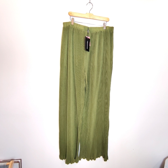 NEW PrettyLittleThing Tall Olive Plisse High Waisted Wide Leg Pants Size 16 - Picture 5 of 11